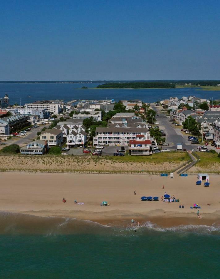 شاطئ ديوي Adams Ocean Front Resort المظهر الخارجي الصورة